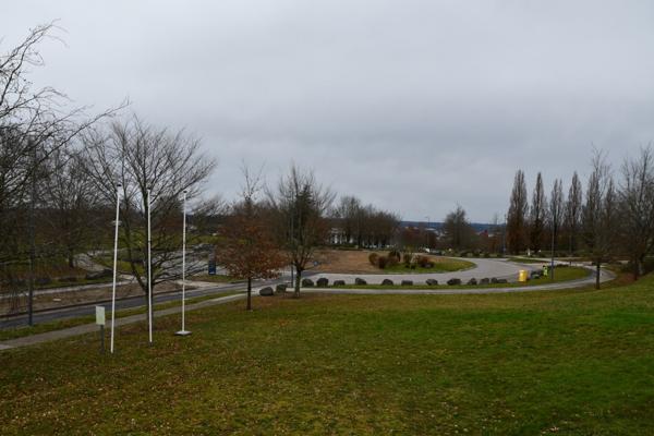 Local Commercial
         1 pièce
        - 1764 m²