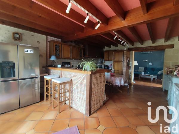 Maison à vendre 8 pièces 195 m² Lussac