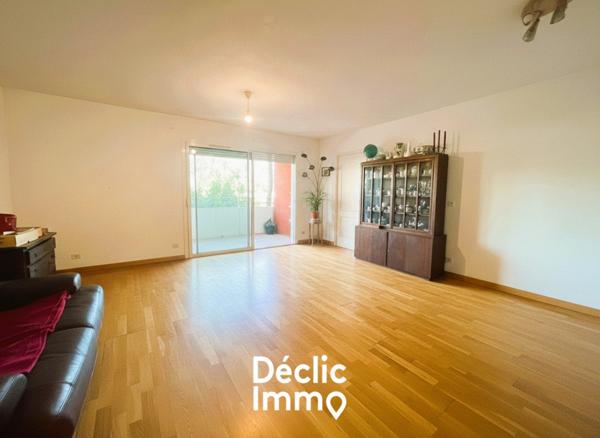 Vente appartement Montpellier Hôpitaux - facultés, 97m² 5 pièces 300 000€