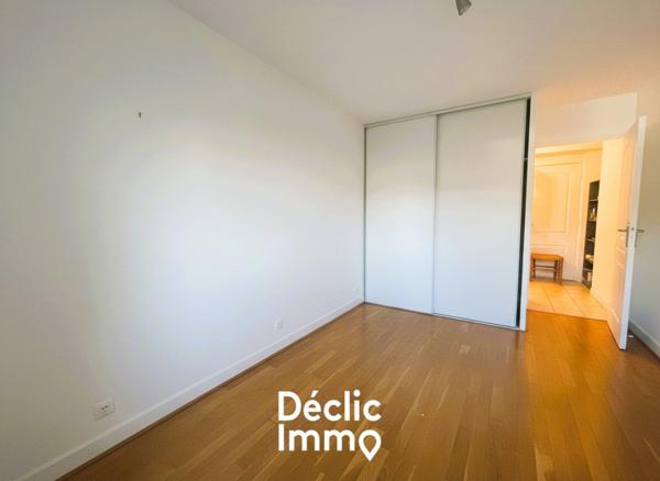 Vente appartement Montpellier Hôpitaux - facultés, 97m² 5 pièces 300 000€