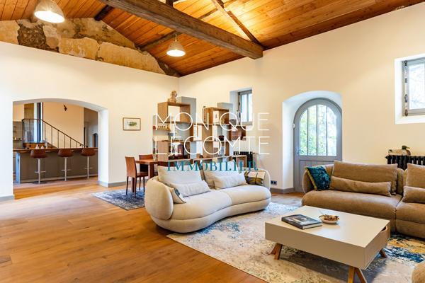 Immobilier de prestige à Bordeaux 			 33270 floirac 			BORDEAUX -MAISON DE MAÎTRE DE 600m2 SUR LES HAUTEURS-VUE PANORAMIQUE-PARC DE 2,17 HA- PISCINE ET TENNIS