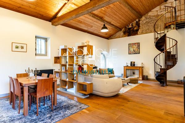 Immobilier de prestige à Bordeaux 			 33270 floirac 			BORDEAUX -MAISON DE MAÎTRE DE 600m2 SUR LES HAUTEURS-VUE PANORAMIQUE-PARC DE 2,17 HA- PISCINE ET TENNIS