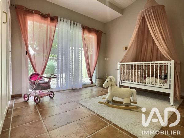 Maison à vendre 6 pièces 185 m² Saint-Martin-de-Crau
