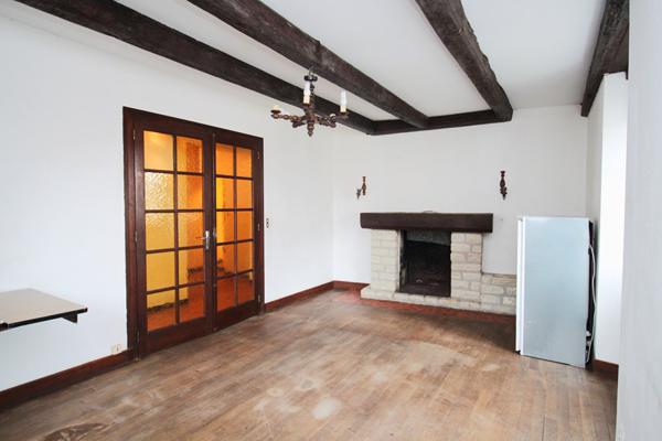 Achat maison La Rochebeaucourt-et-Argentine - 4 pièce(s) - 75 m² - 59 675 €