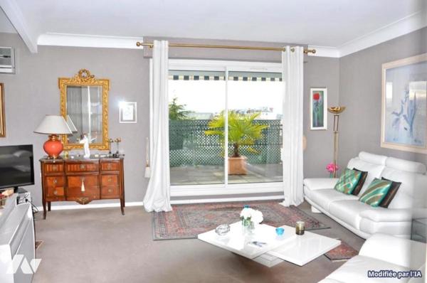 TARBES Centre,Exceptionnel  appartement de 142 m2, 4 ch, Garage, Terrasse de 76 m2, Vue panoramique.