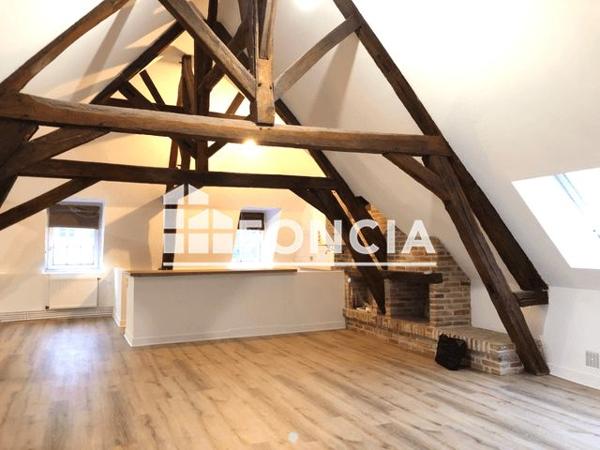 Location Appartement 4 pièces 103.23 m² - 55 RUE SERURIER Laon 02000