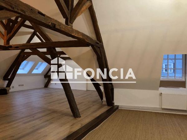 Location Appartement 4 pièces 103.23 m² - 55 RUE SERURIER Laon 02000