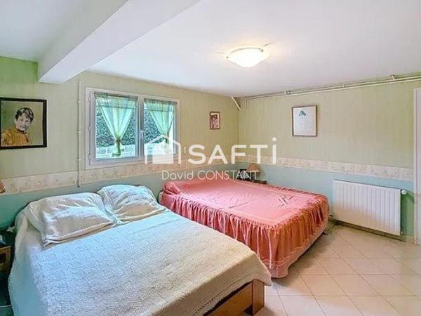 MAISON FAMILIALE EN CENTRE VILLAGE