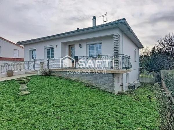 MAISON FAMILIALE EN CENTRE VILLAGE