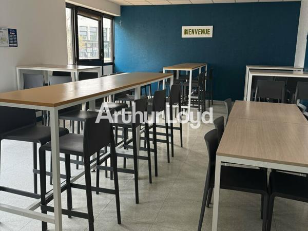 JOUE-LES-TOURS BUREAUX A LOUER 2 113 M² ET 76 PARKINGS DIVISION A ETUDIER