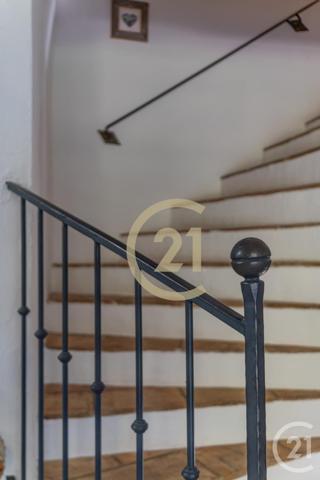 Maison à vendre  5 pièces - 185,06 m2 UZES - 30