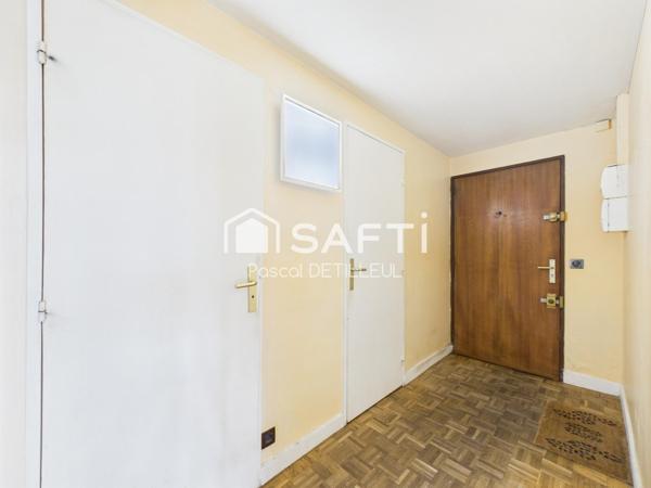 GARCHES – Les Bures Studio 50m2 Centre-Ville à 5 minutes