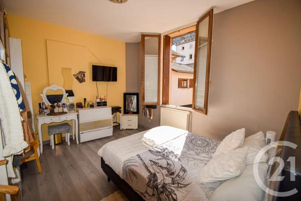 Maison à vendre  4 pièces - 98,27 m 2   TARARE  - 69