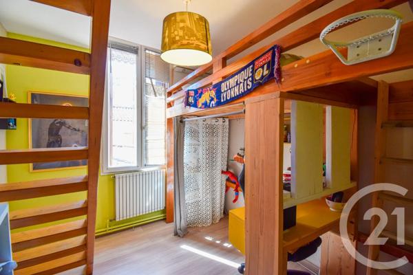 Maison à vendre  4 pièces - 98,27 m 2   TARARE  - 69