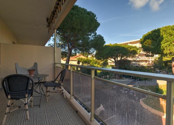 Appartement à louer    1 pièce •  Cannes