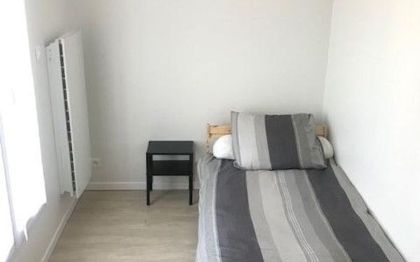 Appartement à louer    1 pièce • 11 m2 Saint-Denis