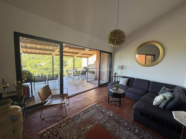 Vente Maison de village 9 pièces 278 m2 à Villeneuve