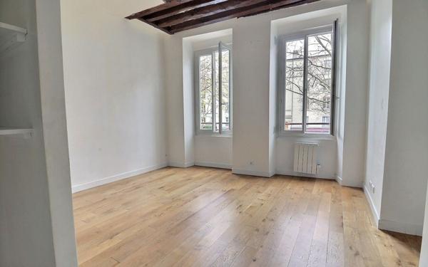 Appartement à vendre    1 pièce • 19 m2 Paris 19
