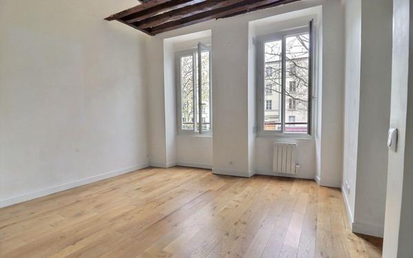 Appartement à vendre    1 pièce • 19 m2 Paris 19