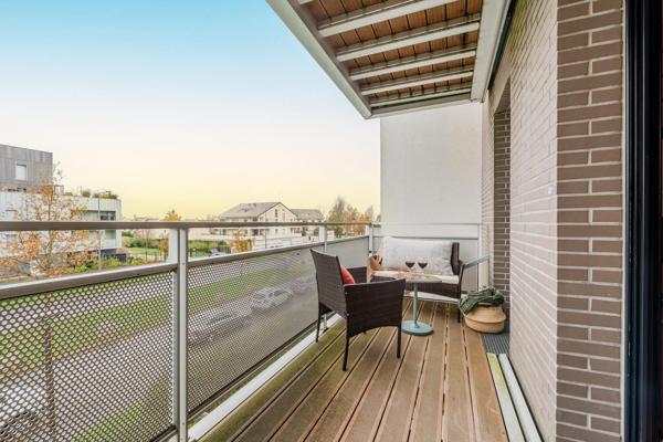 T3 meublé et refait à neuf avec parking et balcon