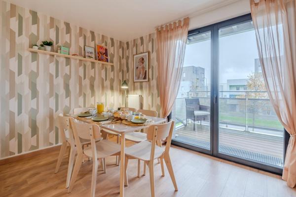 T3 meublé et refait à neuf avec parking et balcon