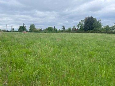 Terrain à Batir à vendre à Verteillac en Dordogne (24320), ref : 077/1724
