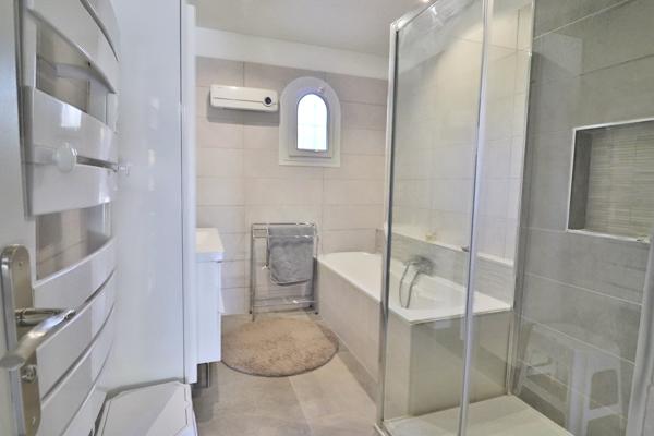 Plan de Cuques - Villa provençale T5 de 142m2