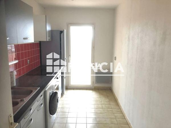 Location Appartement 3 pièces 66.88 m² - AVENUE DU PIGEONNIER Venelles 13770