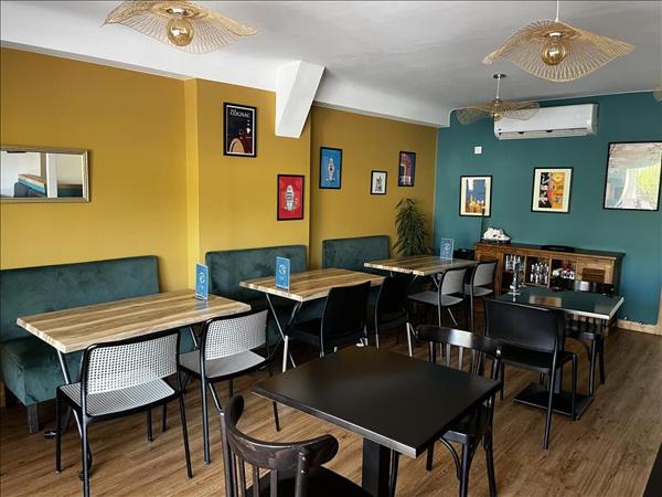 Local commercial à vendre |  Objat |  Fonds de commerce | 250 m²