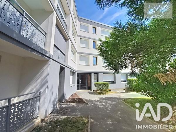 Appartement à vendre 4 pièces 81 m² Saint-Fargeau-Ponthierry