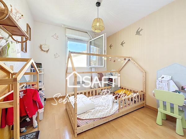 Lavaur – Maison T4 vendue louée dans résidence sécurisée avec piscine