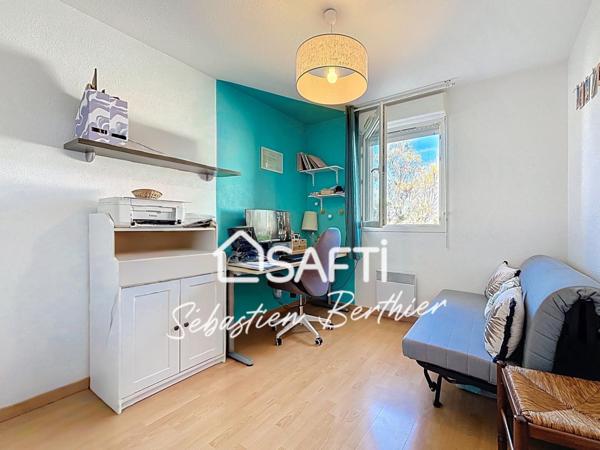 Lavaur – Maison T4 vendue louée dans résidence sécurisée avec piscine