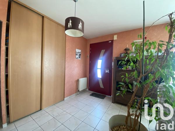 Maison traditionnelle 4 pièces de 115 m² à Montluçon (03100)