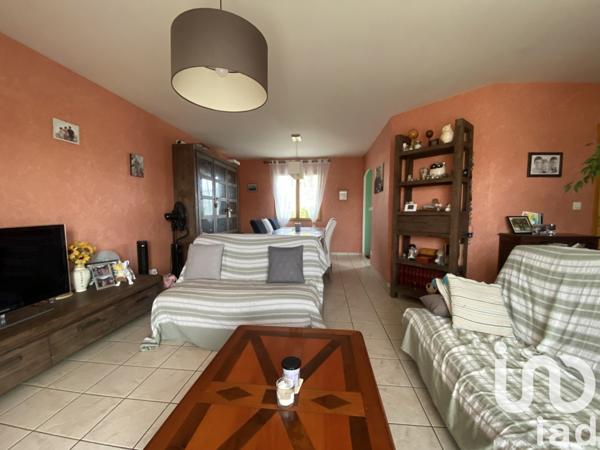 Maison traditionnelle 4 pièces de 115 m² à Montluçon (03100)