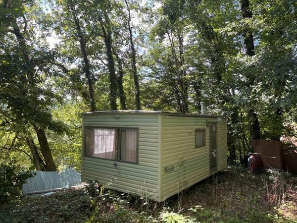 Terrain à vendre |  Altillac |  3000 m²