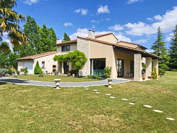 Belle maison familiale de 4 chambres à Jarnac