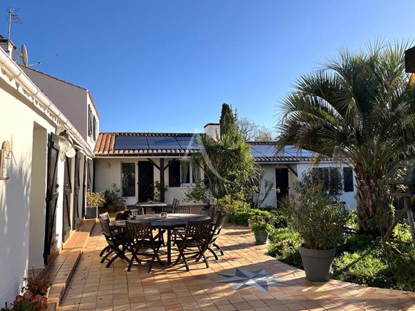 Maison Vaire 10 pièces - 231 m²