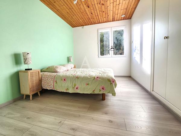 Maison Vaire 10 pièces - 231 m²