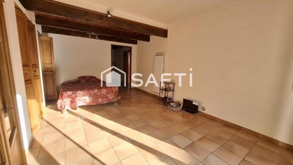 Maison au coeur du village