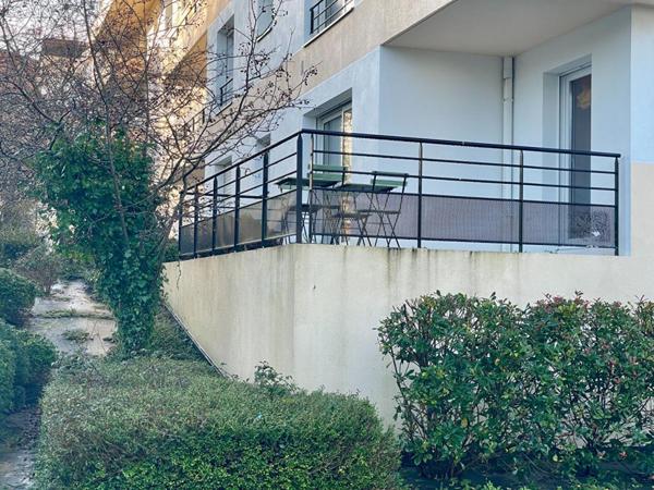 Grand Appartement T2 avec balcon & parking