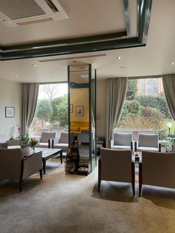 Cœur de ville, résidence senior Les Hespérides de Levallois , Grand studio 40m²