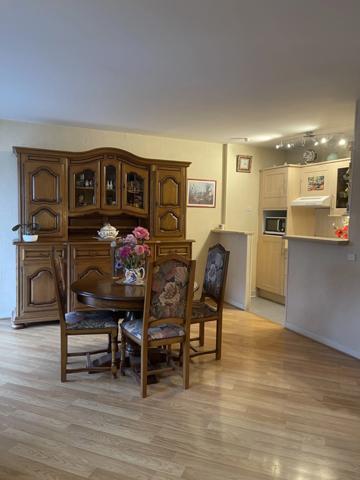 Cœur de ville, résidence senior Les Hespérides de Levallois , Grand studio 40m²