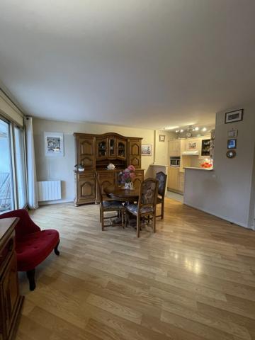 Cœur de ville, résidence senior Les Hespérides de Levallois , Grand studio 40m²