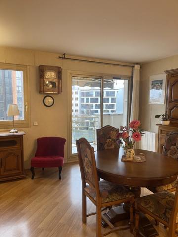 Cœur de ville, résidence senior Les Hespérides de Levallois , Grand studio 40m²
