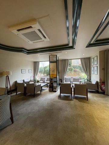 Cœur de ville, résidence senior Les Hespérides de Levallois , Grand studio 40m²