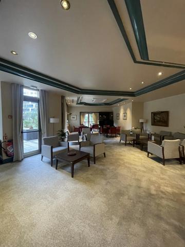 Cœur de ville, résidence senior Les Hespérides de Levallois , Grand studio 40m²