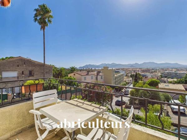 Appartement dans maison Vue mer panoramique en vente dans le Quartier du Coteau Saint-Pierre 93 m² (06150)
