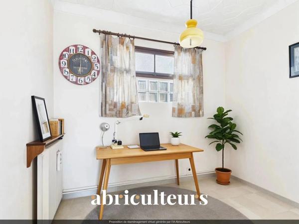 Appartement dans maison Vue mer panoramique en vente dans le Quartier du Coteau Saint-Pierre 93 m² (06150)