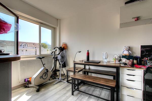 Studio 25 m2 avec cave quartier Mérande Chambéry