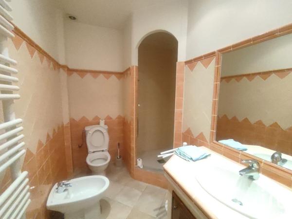 Maison 5 pièces de 200 m² à Châteauneuf-Grasse (06740)